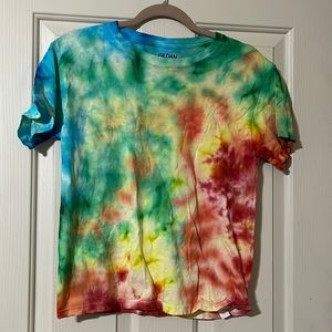 NWOT Hand crafted Youth medium Tie dye multicolor short sleeves tee shirt.